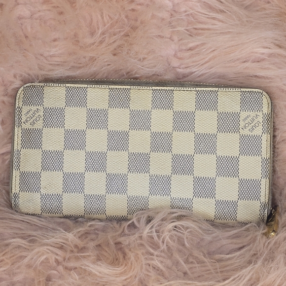 Louis Vuitton Damier Azur Zippy Wallet - Picture 3 of 16